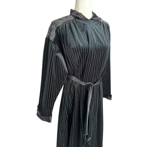 Five to Nine Vanity Fair Vintage Medium Zip Nightgown Dressrobe Robe Housecoat - Picture 8 of 11